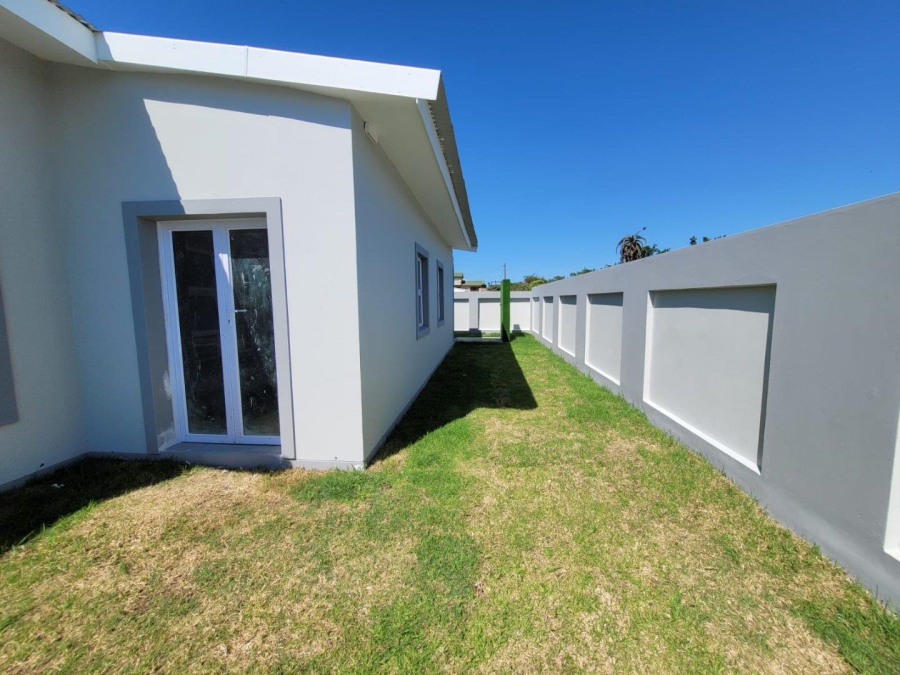 3 Bedroom Property for Sale in Aston Bay Eastern Cape